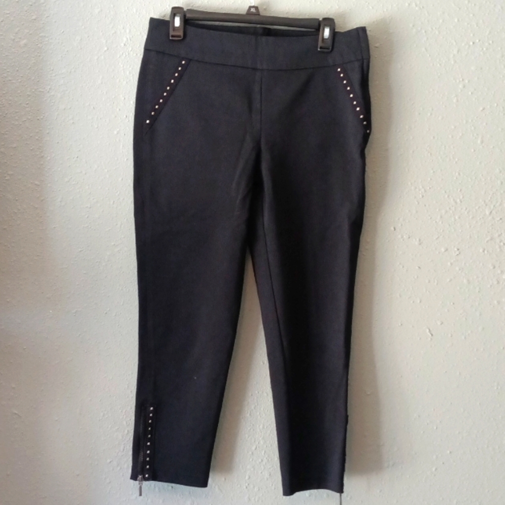 Trend capris size 12-14